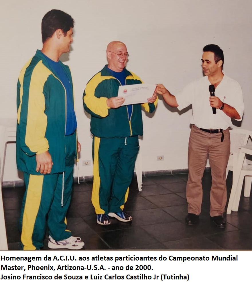 Momentos AEU